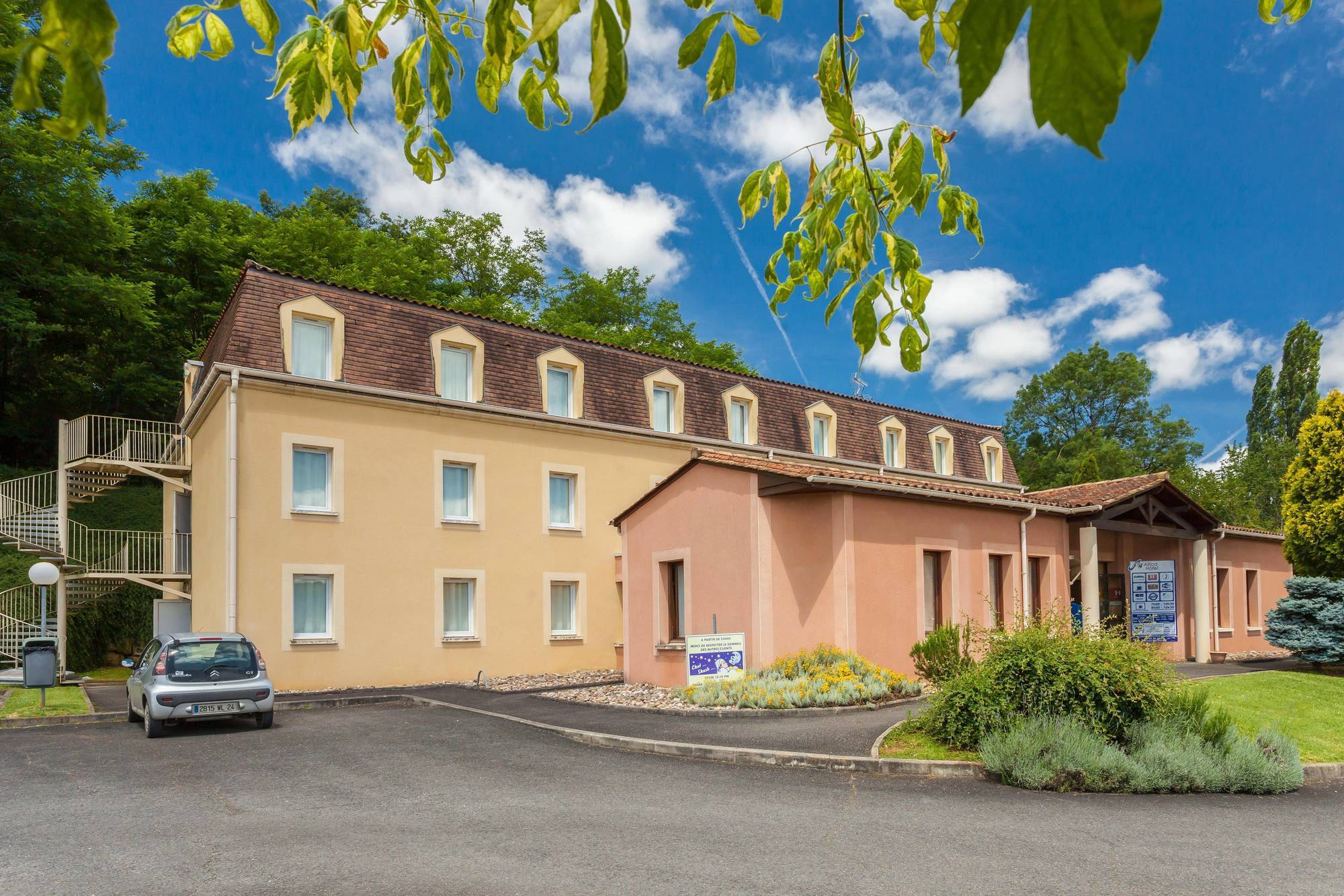 Sure Hotel By Best Western Sarlat-la-Canéda Exterior foto
